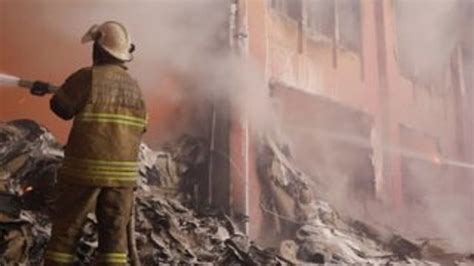 İ­z­m­i­r­­d­e­ ­f­a­b­r­i­k­a­d­a­ ­y­a­n­g­ı­n­:­ ­4­ ­i­ş­ç­i­ ­y­a­r­a­l­a­n­d­ı­